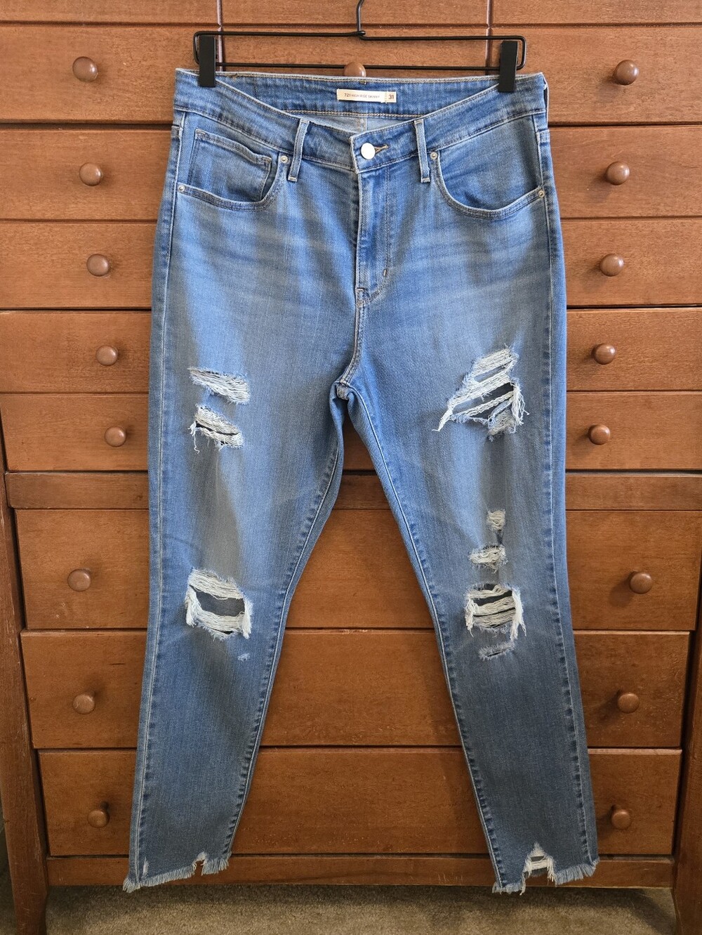 Levi's High-Rise Ripped Skinny Jeans Sz 31/10